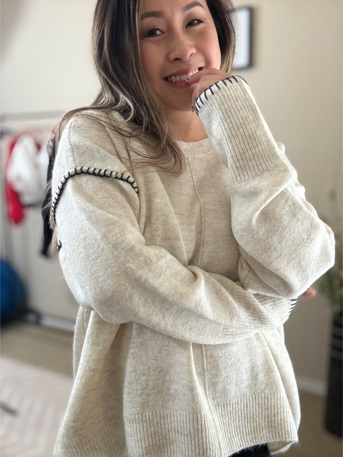 Cozy Knit Pullover Sweater with Stitch Detail