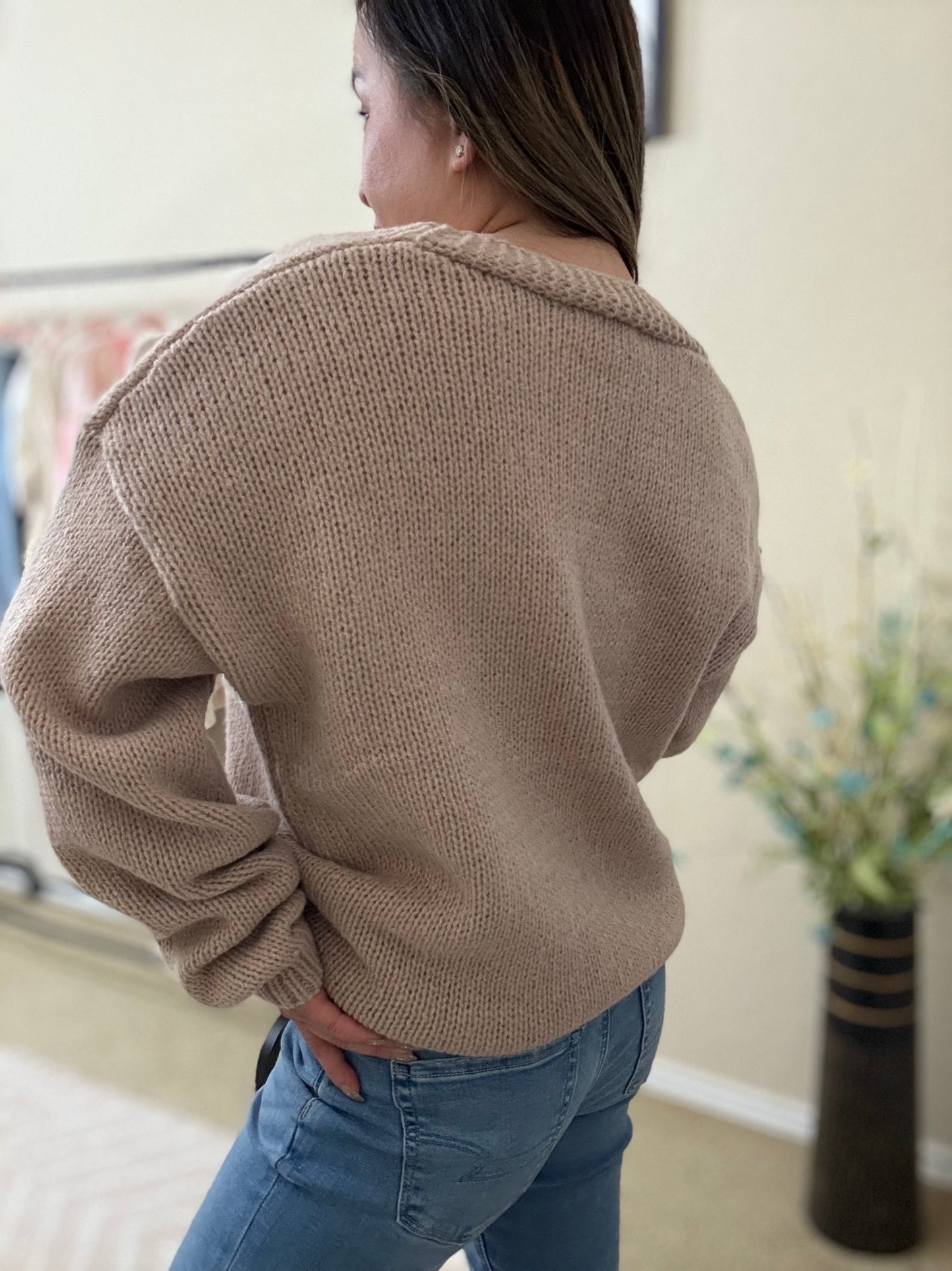 Lili Flower Cardigan – Cozy Floral Knit Sweater