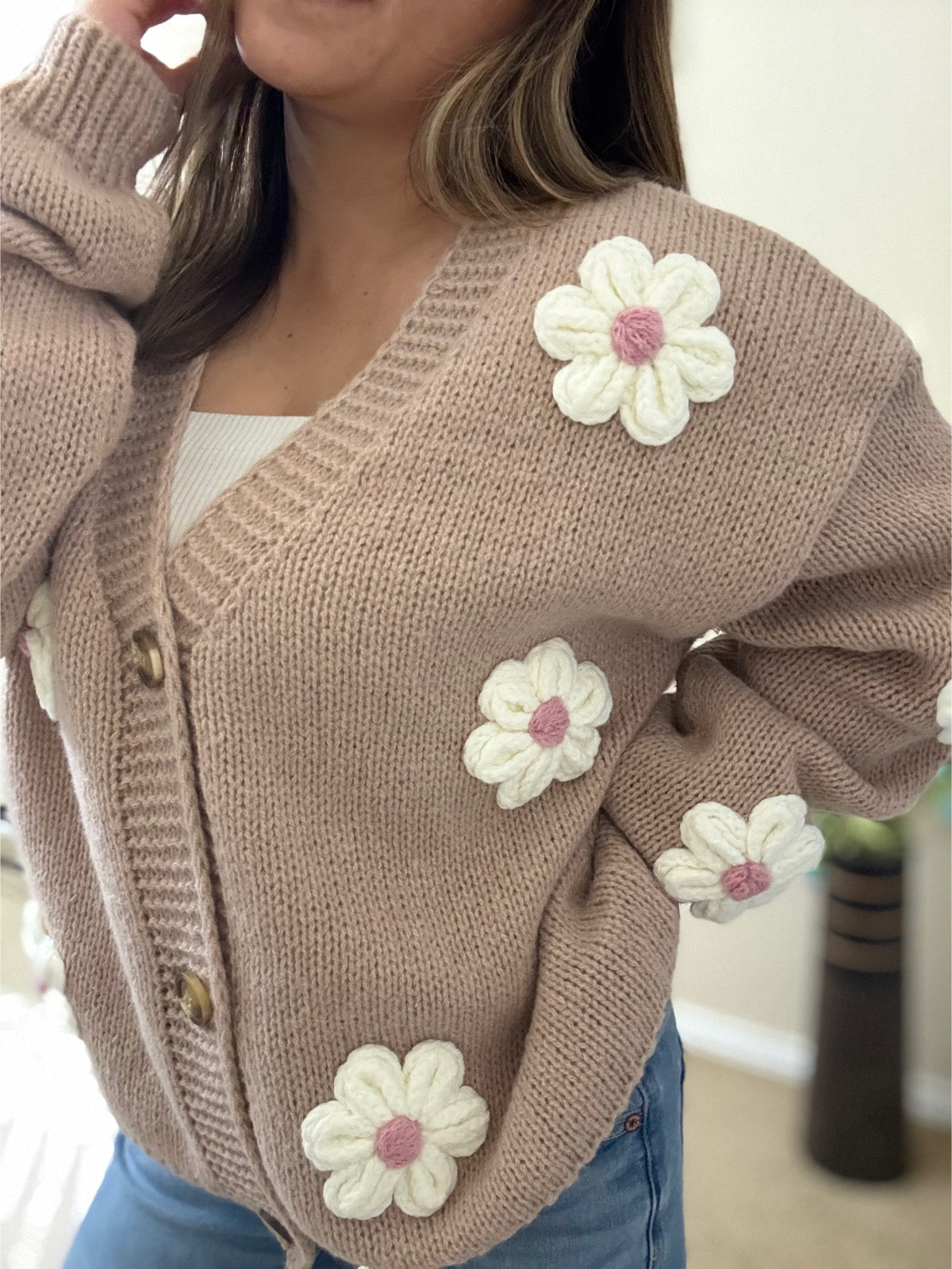 Lili Flower Cardigan – Cozy Floral Knit Sweater