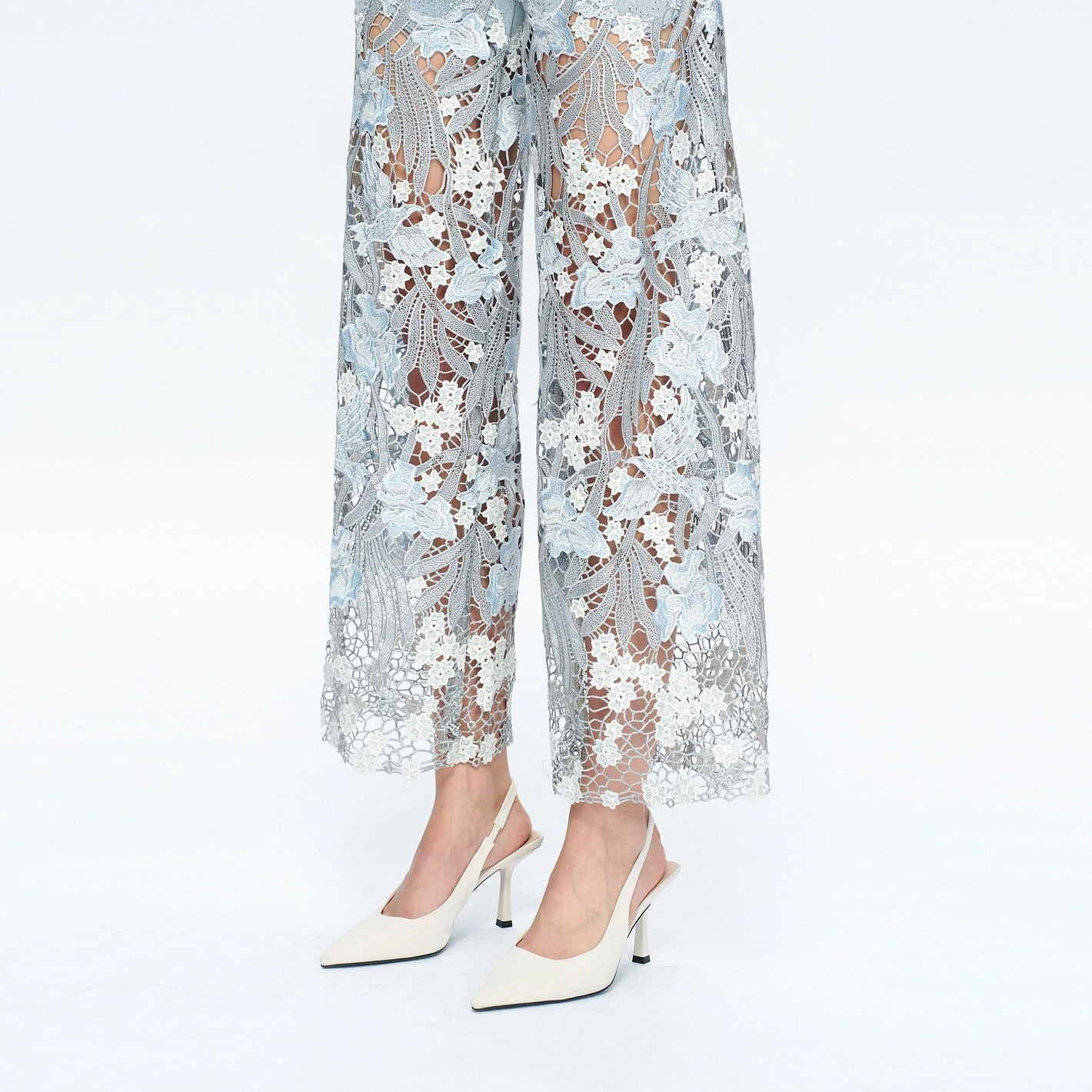 Leslie Blue Lace Patchwork Wide-Leg Denim Jeans – High-Rise, Rhinestone Detail